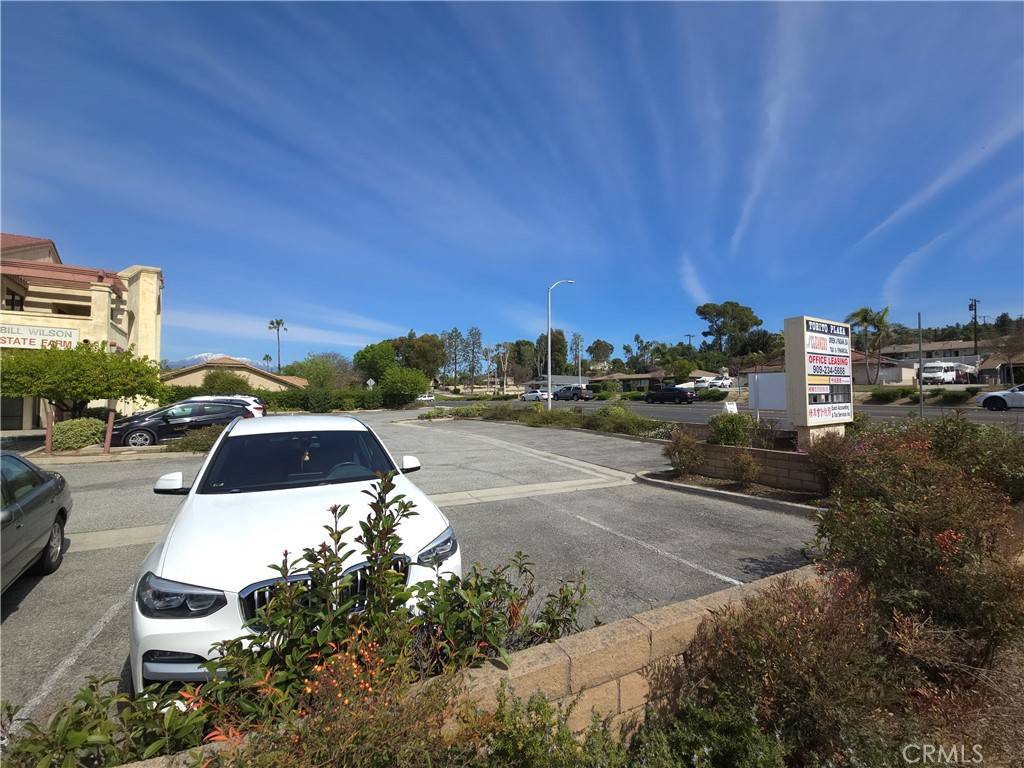 Diamond Bar, CA 91765,23555 Golden Springs DR
