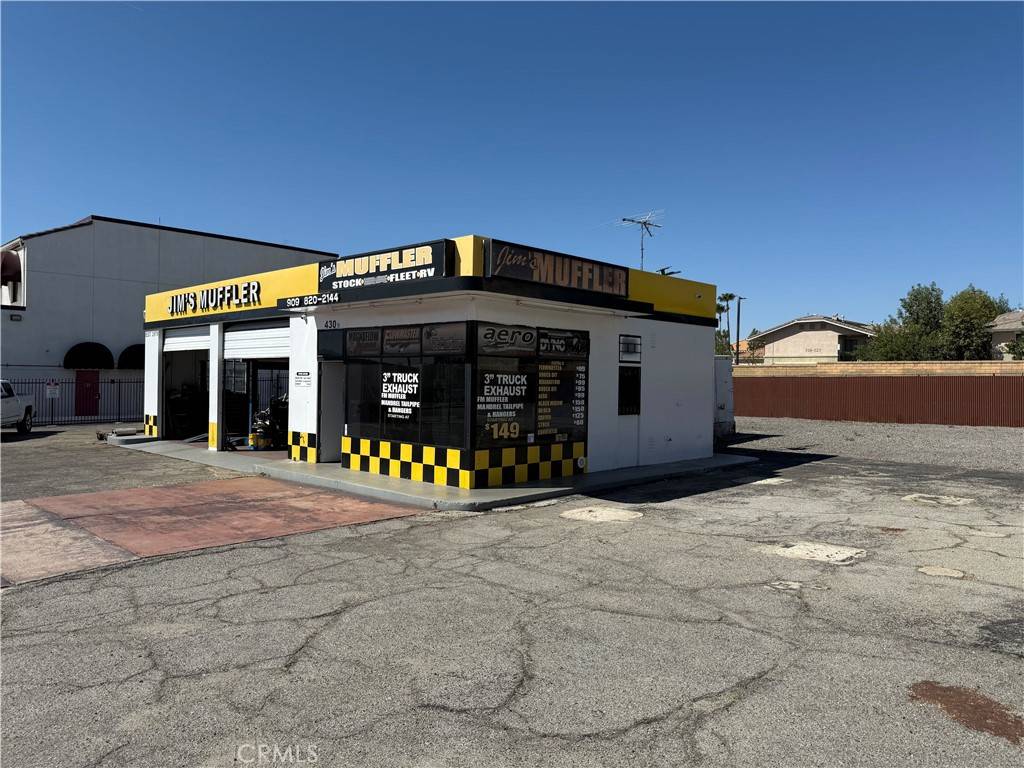 Rialto, CA 92376,430 S Riverside AVE