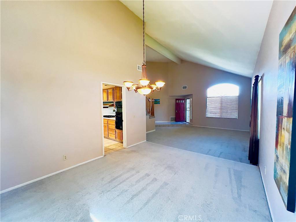 17346 Cold Spring CIR Riverside, CA 92503