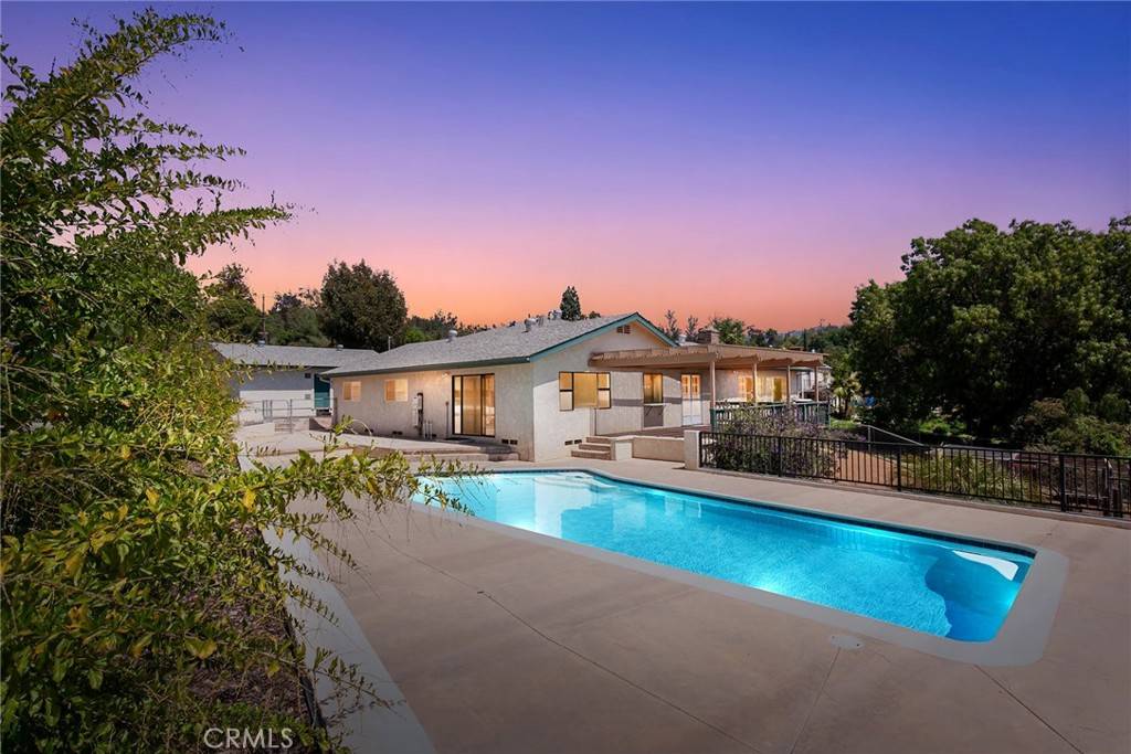 Lakeside, CA 92040,11128 Pinehurst DR