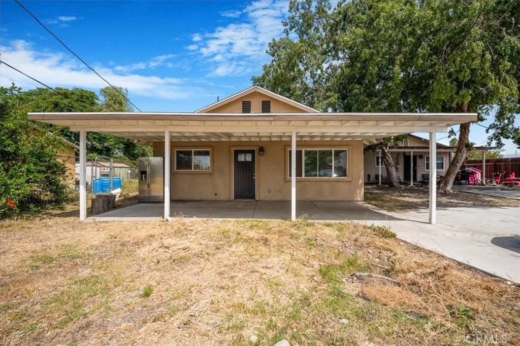 Fontana, CA 92335,14928 Yucca AVE