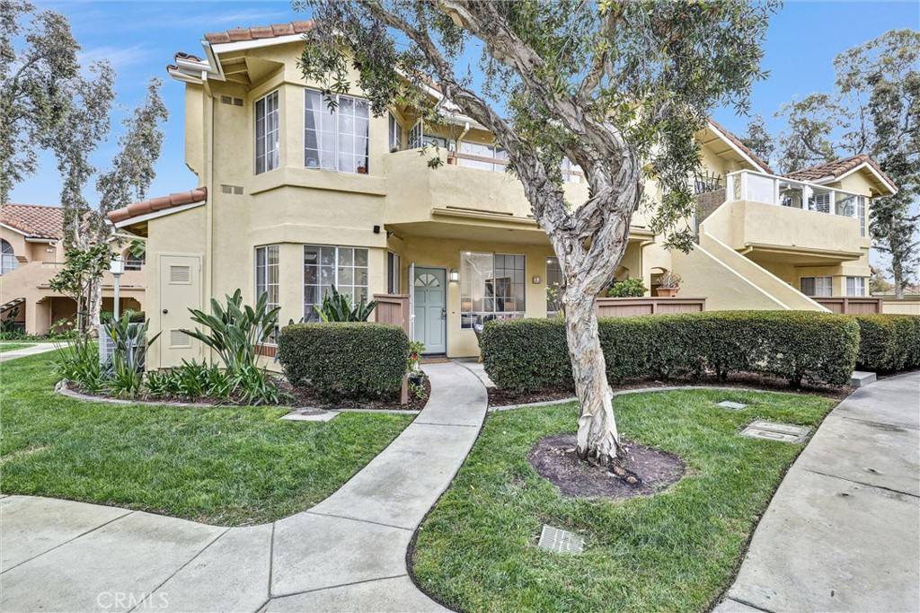 Irvine, CA 92614,33 Giovanni Aisle #360