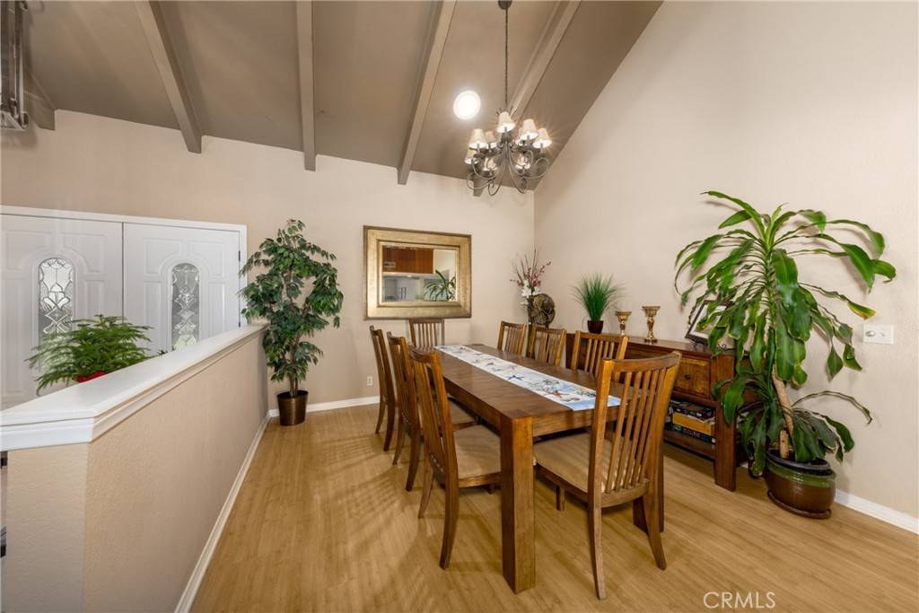 Victorville, CA 92395,13675 White Sail DR