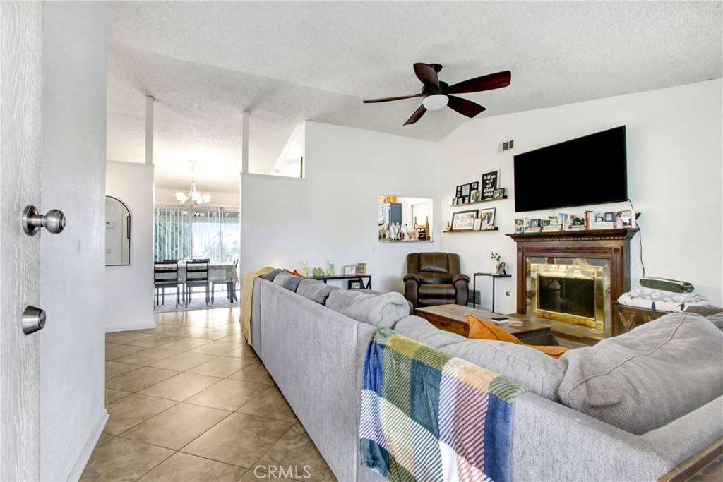 Rialto, CA 92376,645 W James ST