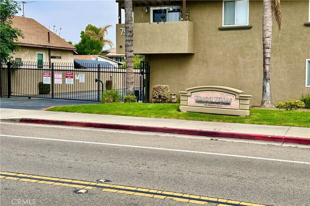 Corona, CA 92879,778 Gianni DR #208