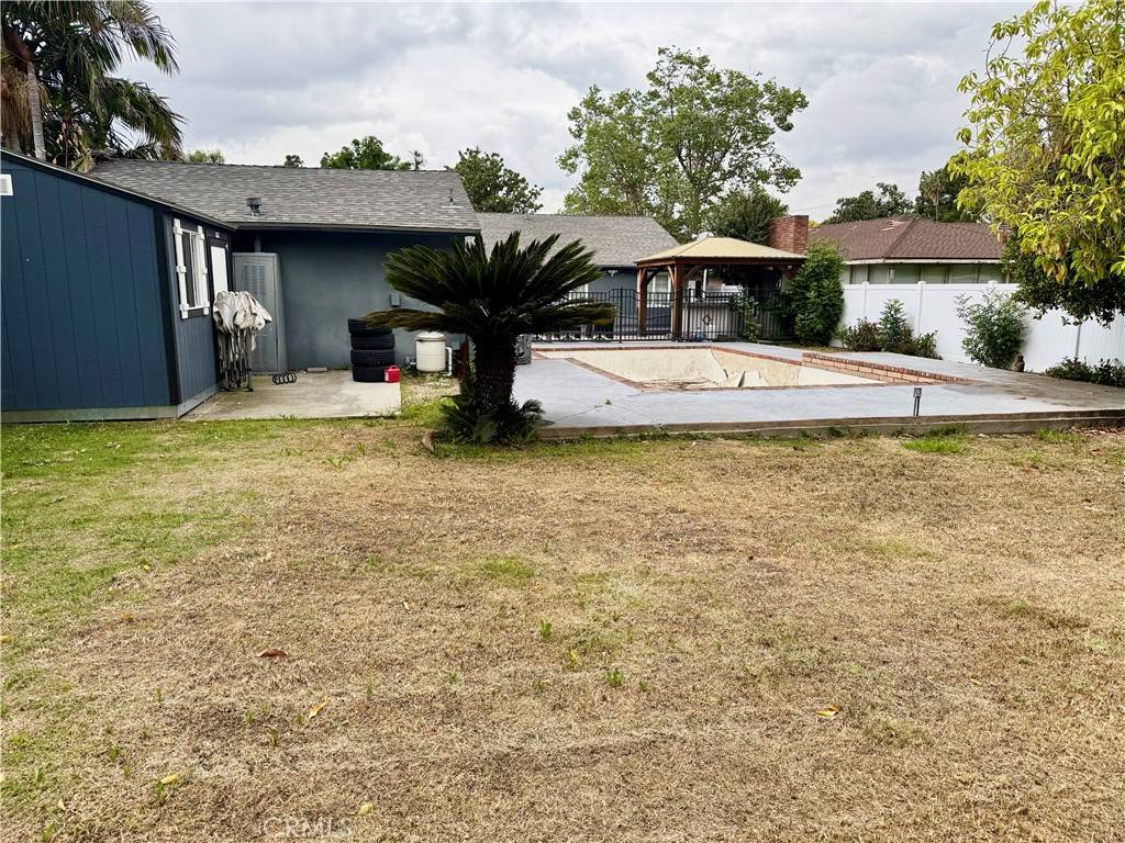 West Covina, CA 91791,322 S Montezuma WAY