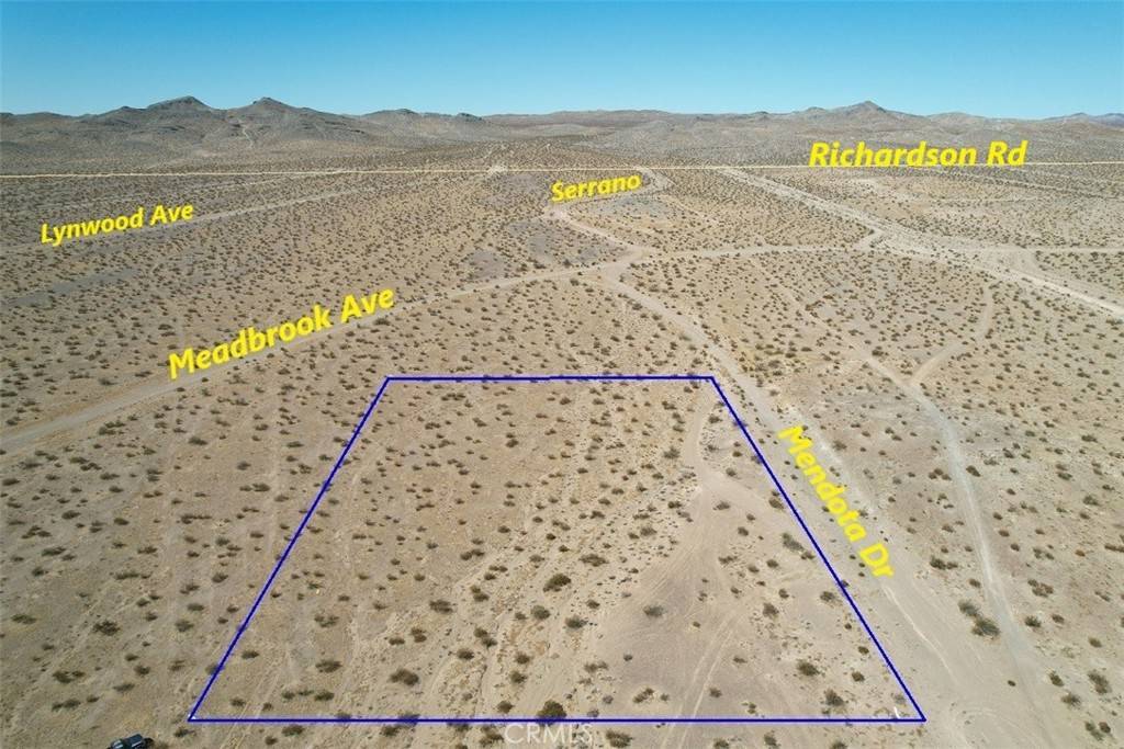 Adelanto, CA 92301,3 Mendota DR