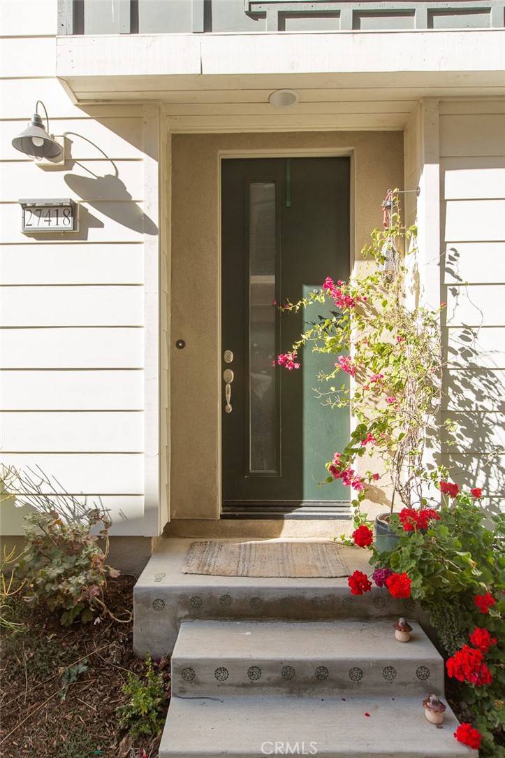 Valencia, CA 91381,27418 Pioneer CT