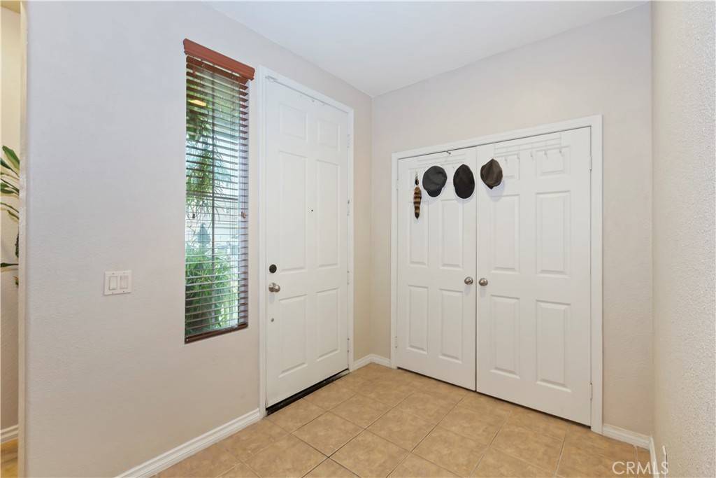 Perris, CA 92571,274 Holiday LN