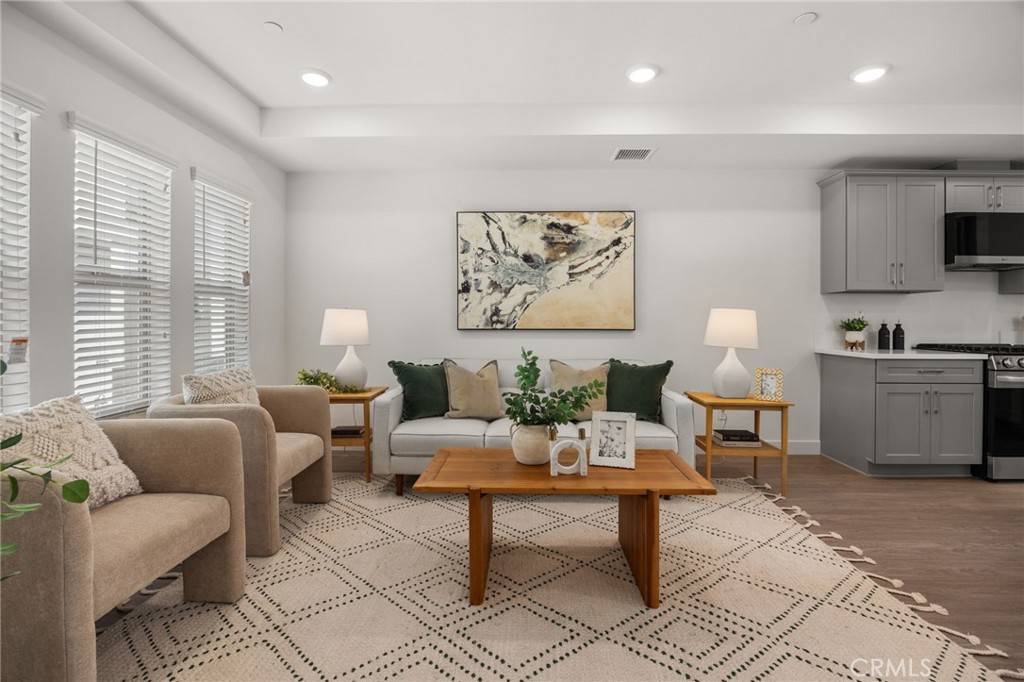 La Verne, CA 91750,2109 N White Avenue #B