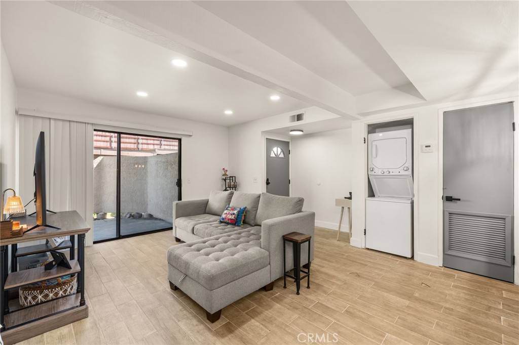 Highland, CA 92346,2265 Bradford AVE #516