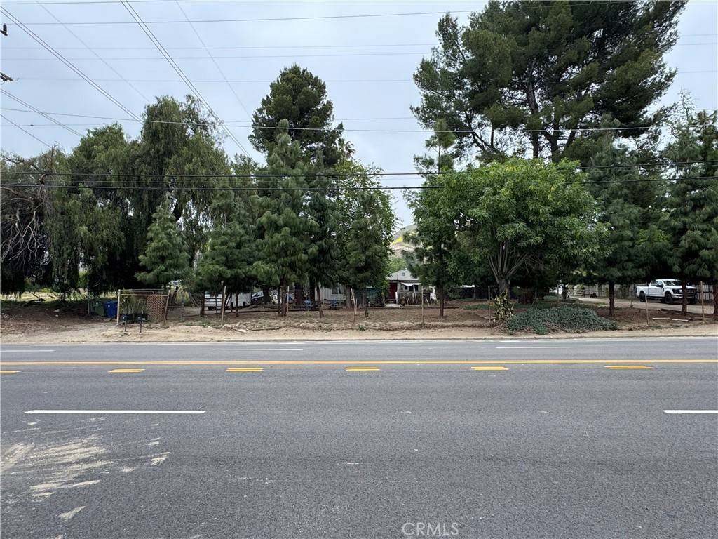 Lakeview Terrace, CA 91342,10223 Foothill BLVD