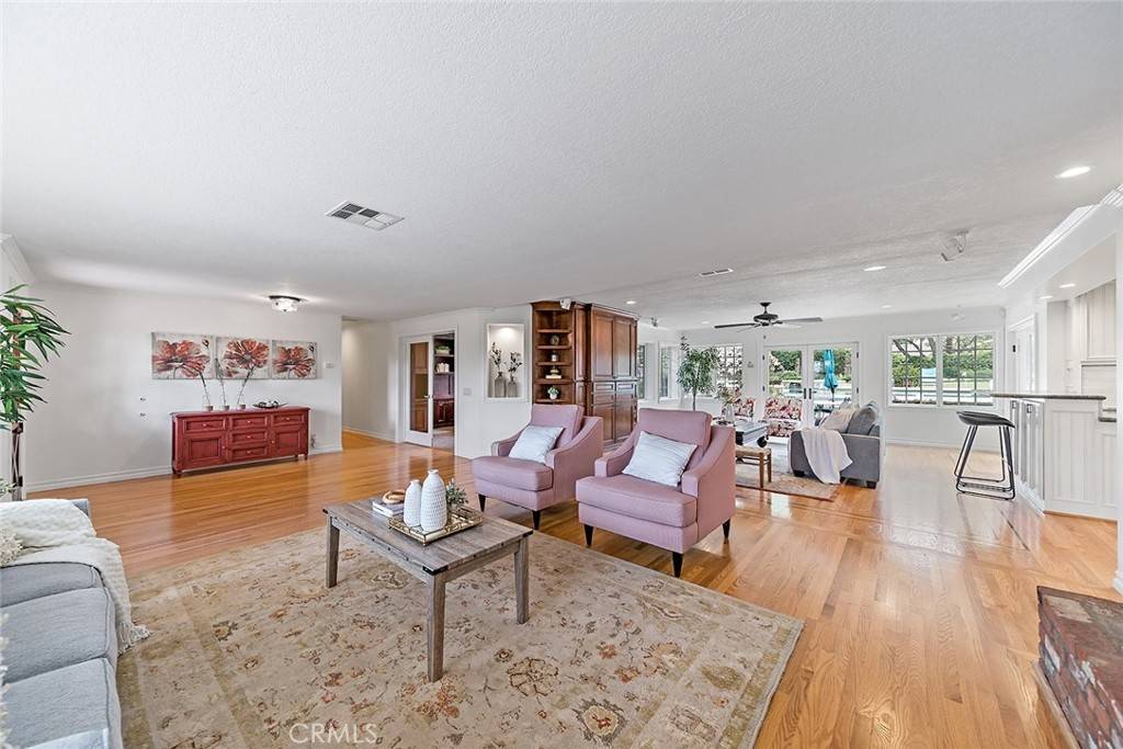 Glendora, CA 91741,1027 W Leadora AVE