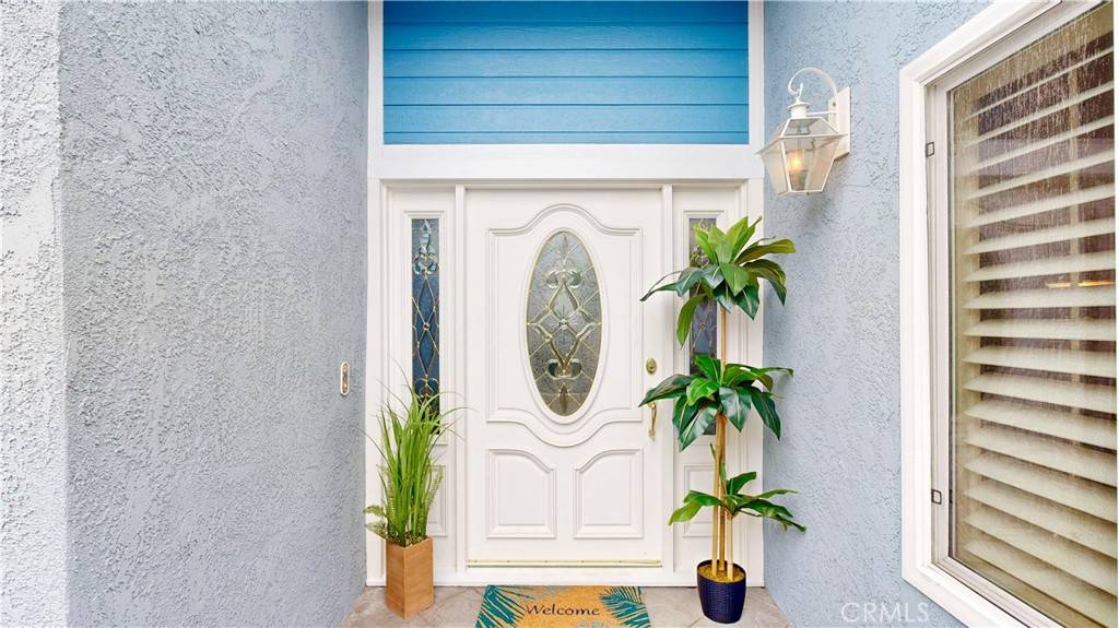 Huntington Beach, CA 92648,811 Oceanhill DR