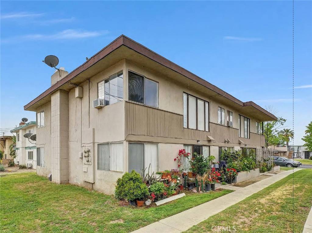 Ontario, CA 91762,308 N Begonia AVE