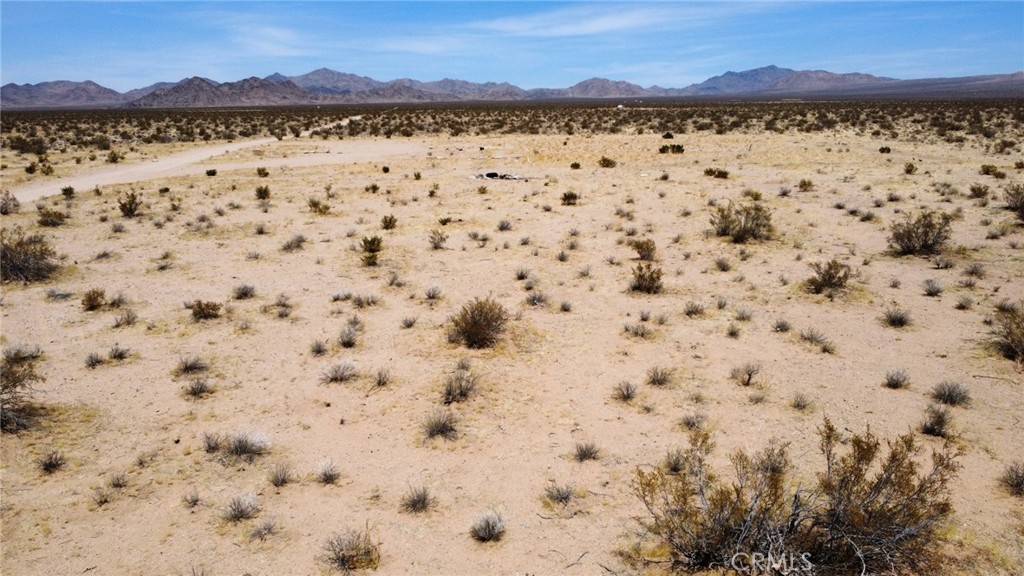 Lucerne Valley, CA 92356,0 North Side RD