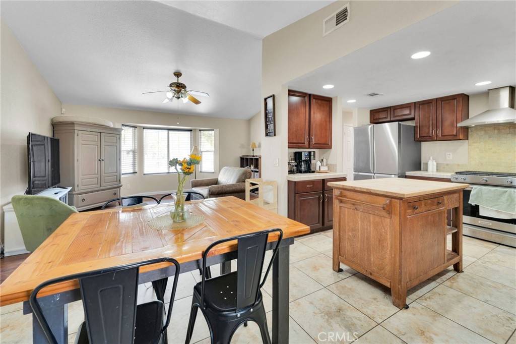 15166 Haddington WAY Victorville, CA 92394