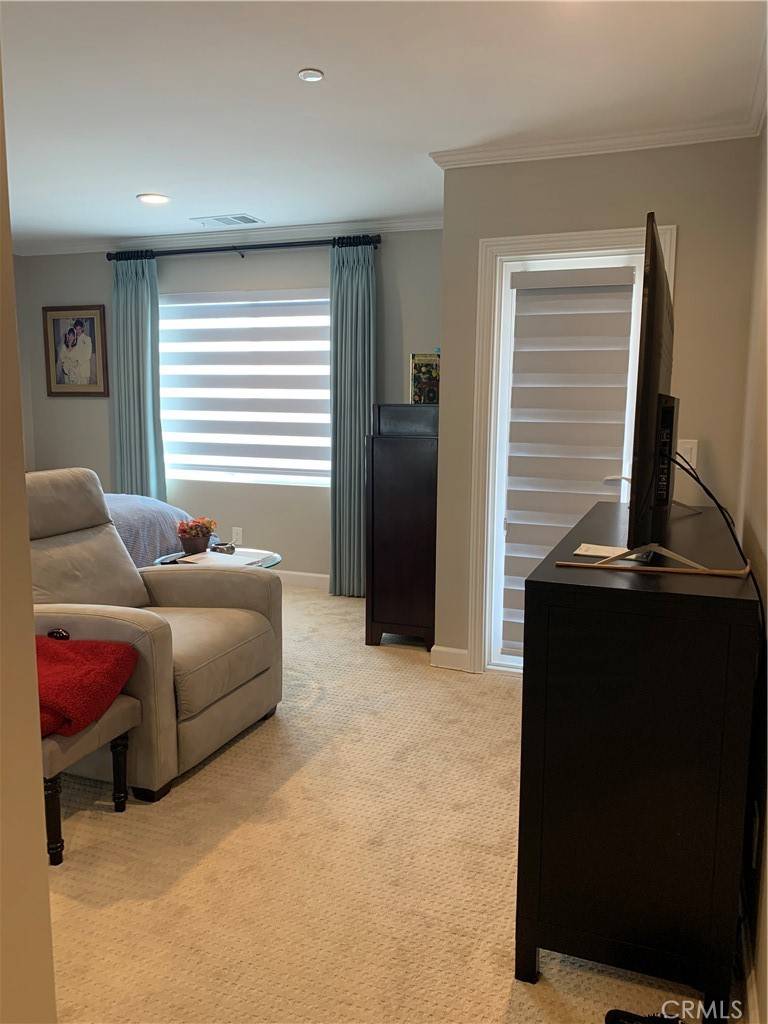 Fontana, CA 92335,16408 Valencia AVE #410
