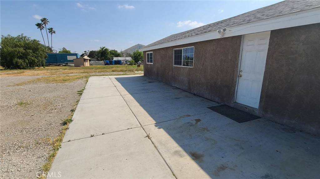 Bloomington, CA 92316,17693 Slover AVE