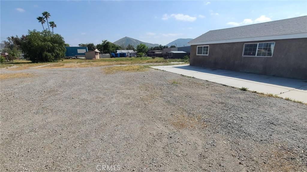 Bloomington, CA 92316,17693 Slover AVE