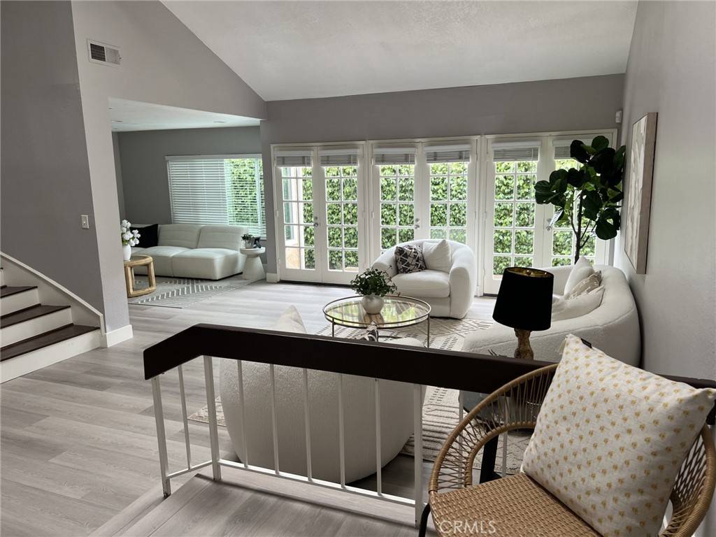 Irvine, CA 92620,4 Harrisburg