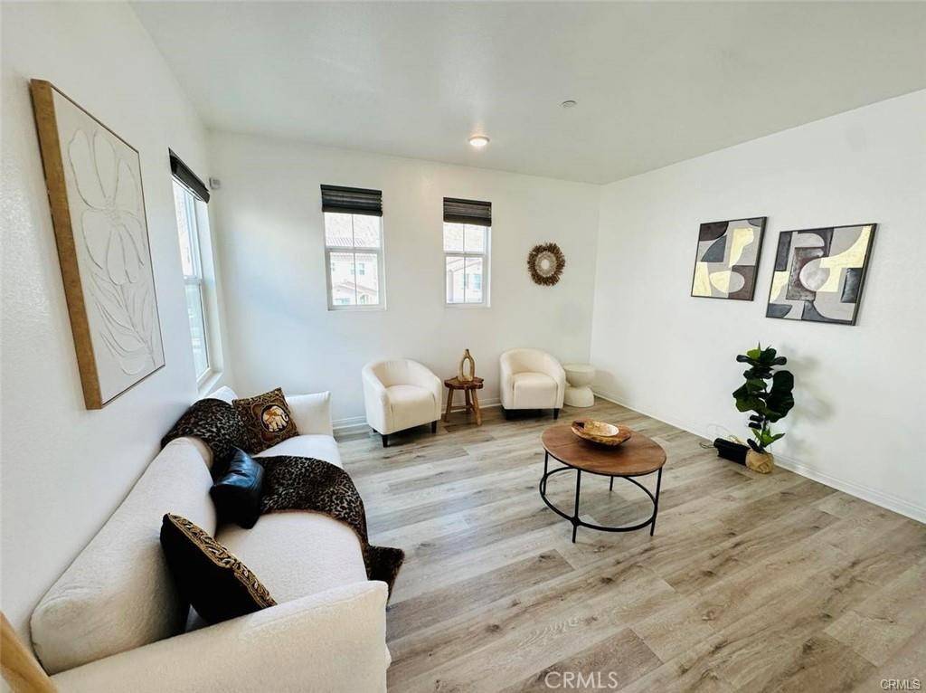 Corona, CA 92883,24717 Rockston Dr