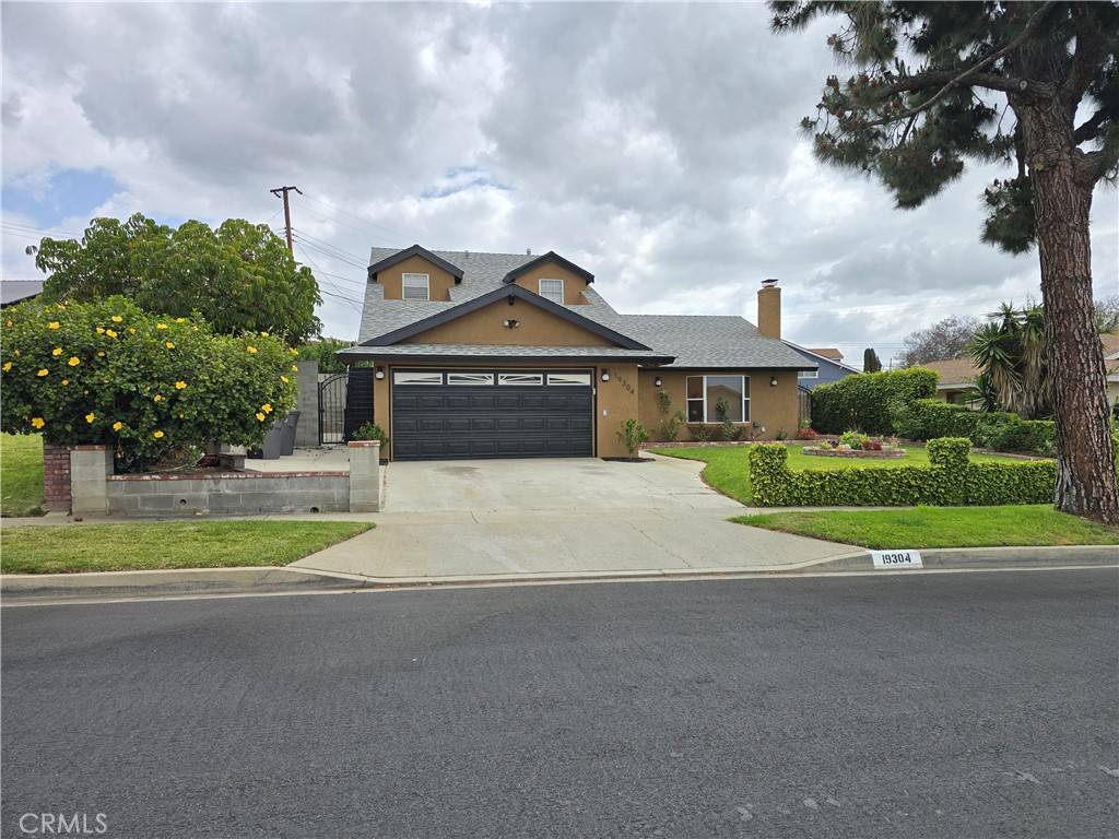 Carson, CA 90746,19304 Coslin AVE