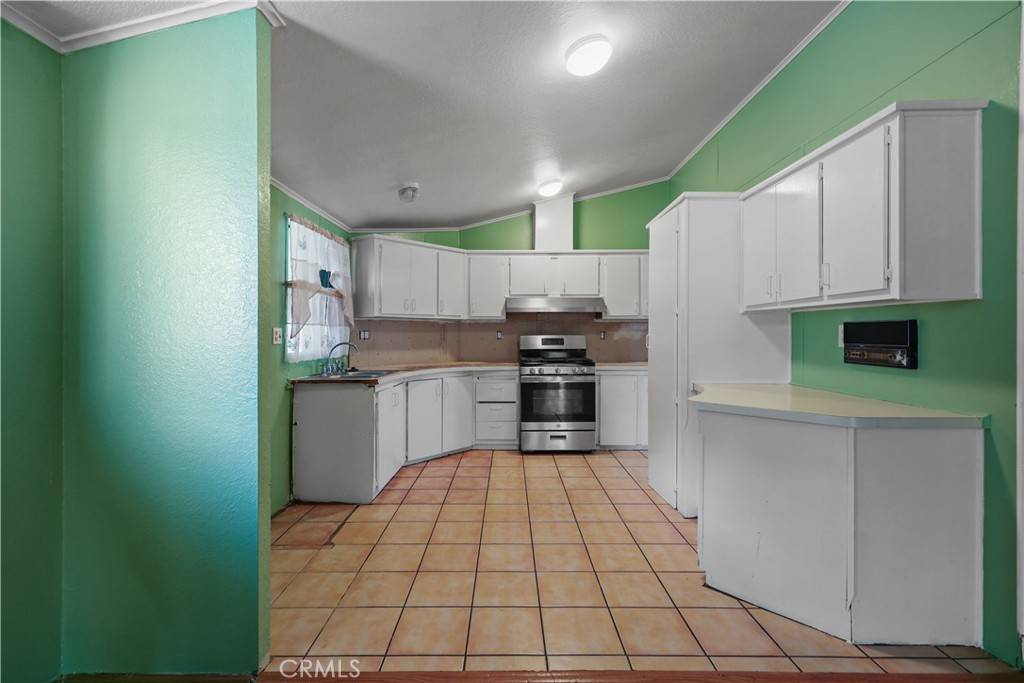 Pomona, CA 91766,11445 Hartford LN