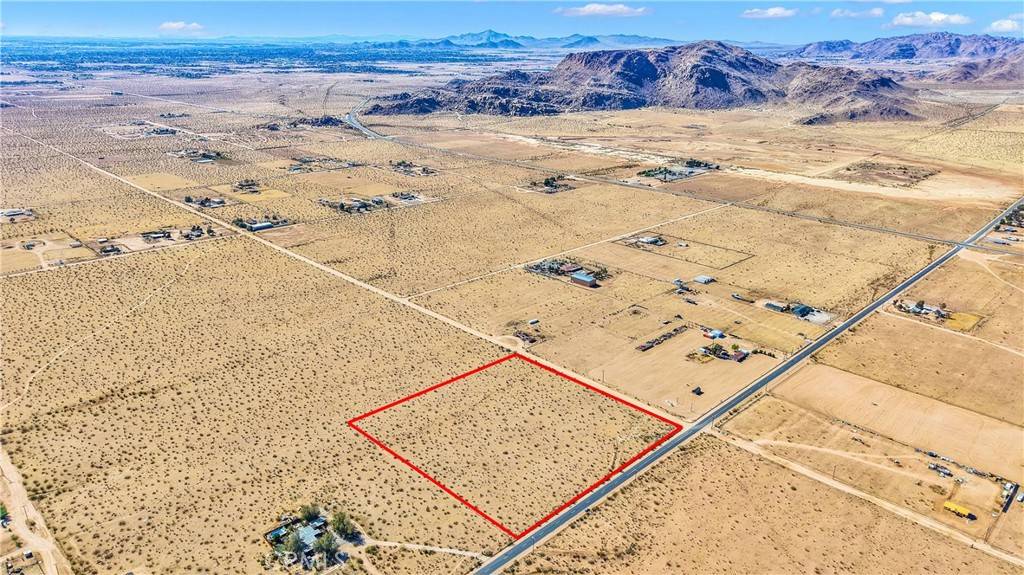 Apple Valley, CA 92038,0 Milpas DR