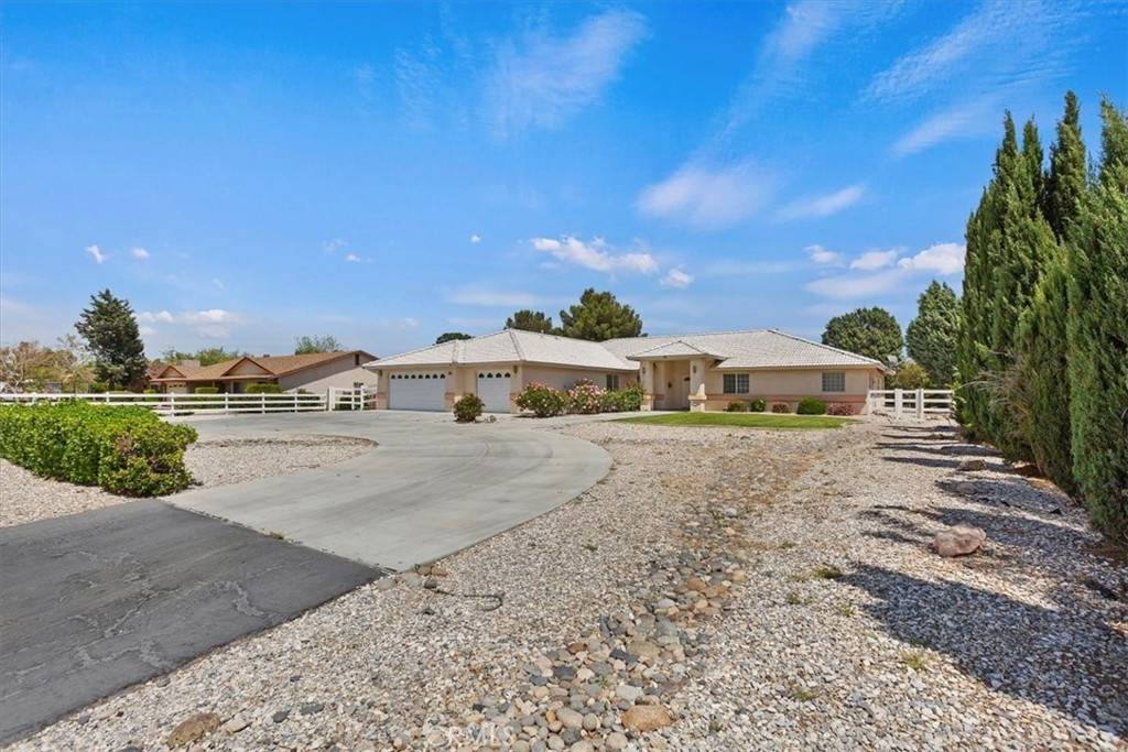 Apple Valley, CA 92308,12395 Yorkshire DR