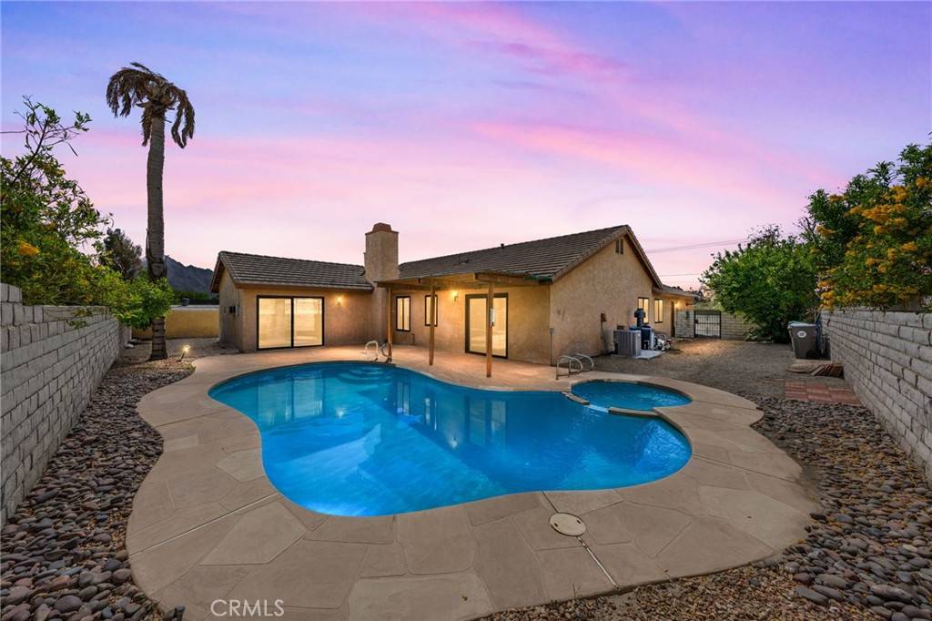 Palm Desert, CA 92211,43922 Warner TRL