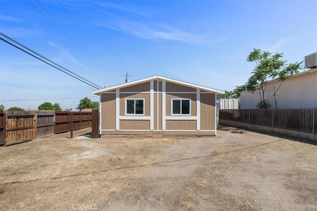 Taft, CA 93268,108 2nd ST