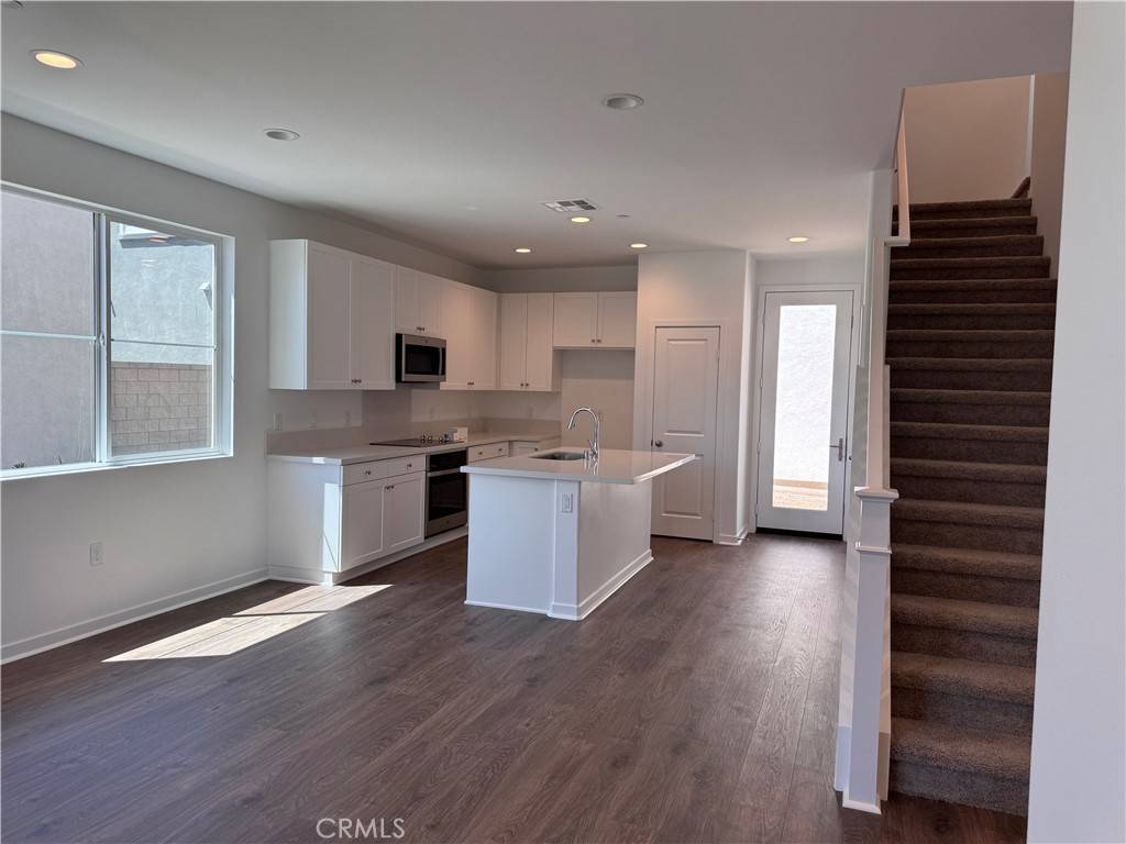 Fontana, CA 92336,16512 Botanical Ln
