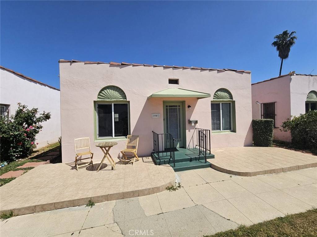 Los Angeles, CA 90029,1041 N Normandie AVE