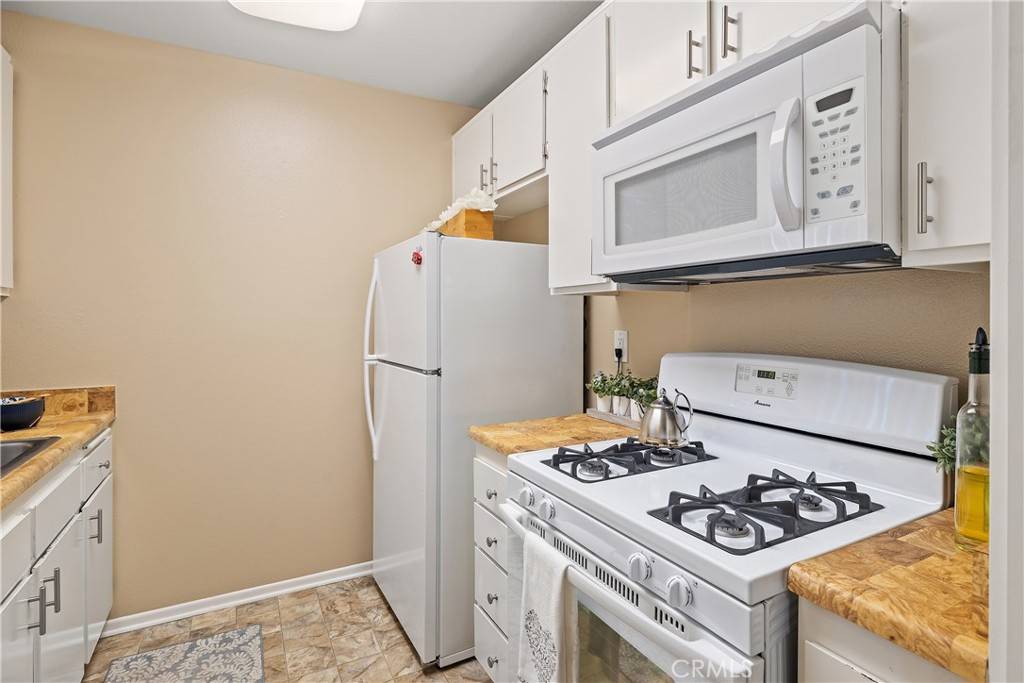 Rancho Cucamonga, CA 91701,8990 19th ST #240