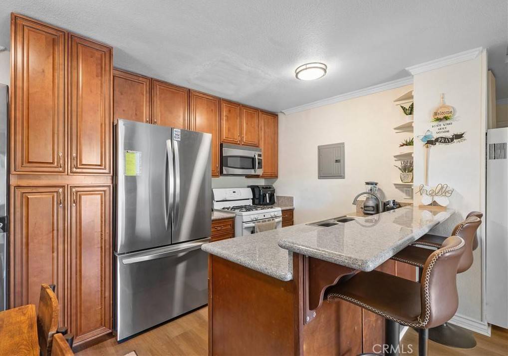 Santa Paula, CA 93060,142 Dean DR