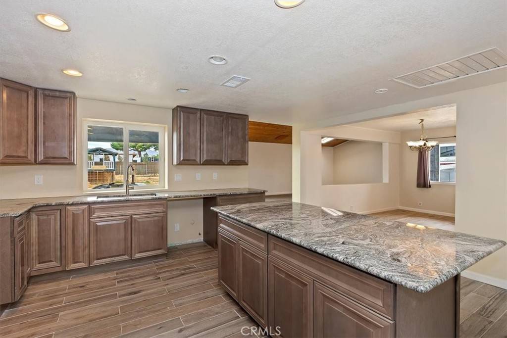 22315 Tehama RD Apple Valley, CA 92308