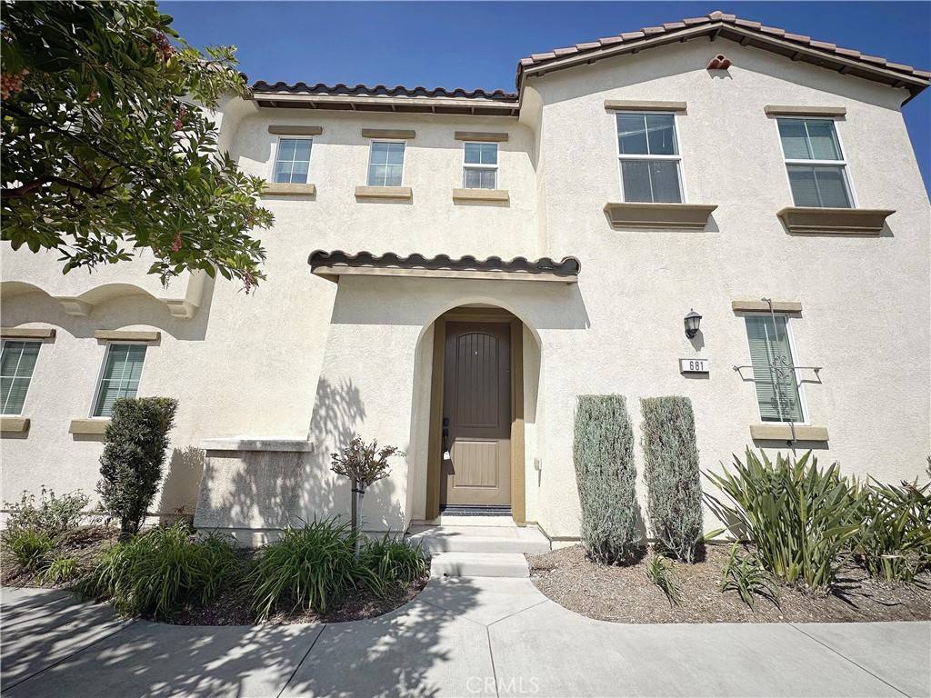 Claremont, CA 91711,681 Huron PL