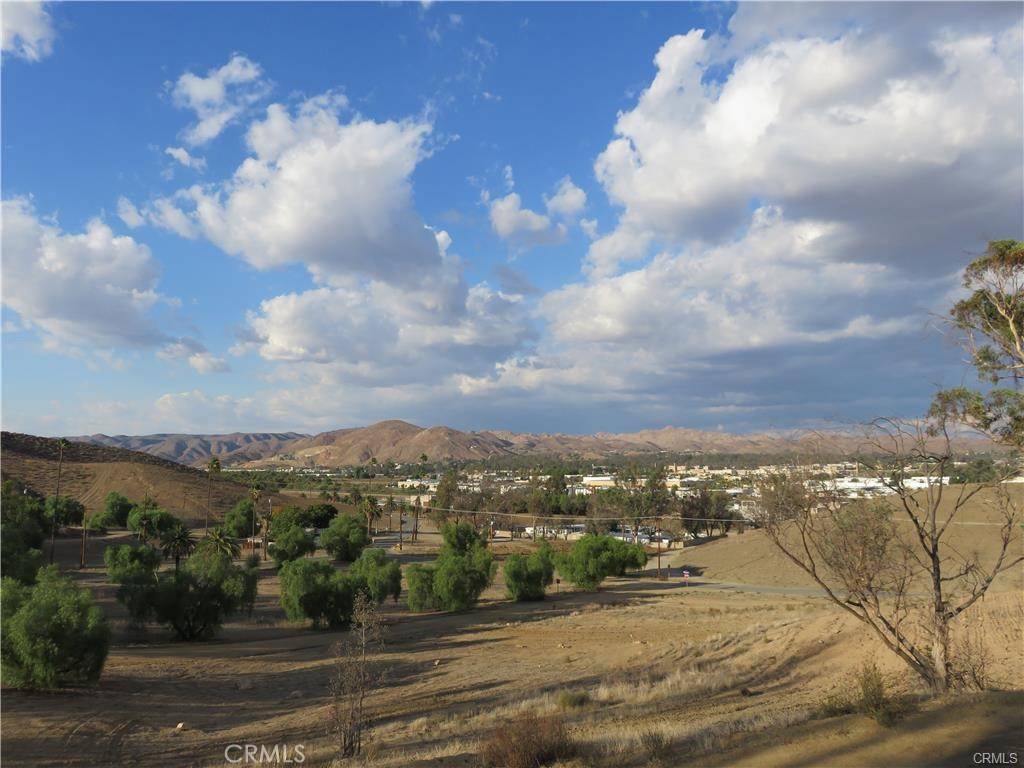 Lake Elsinore, CA 92530,0 Calkins