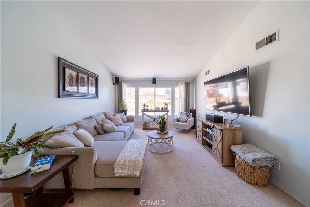 Apple Valley, CA 92307,16395 Cuyama WAY