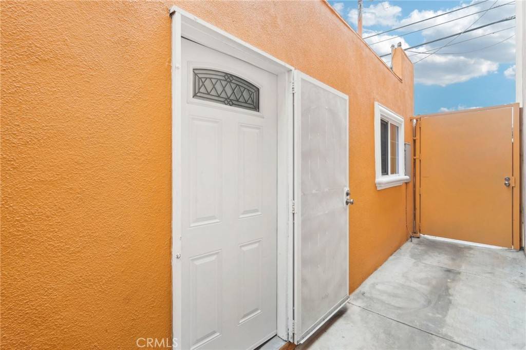 South Gate, CA 90280,10240 Atlantic AVE