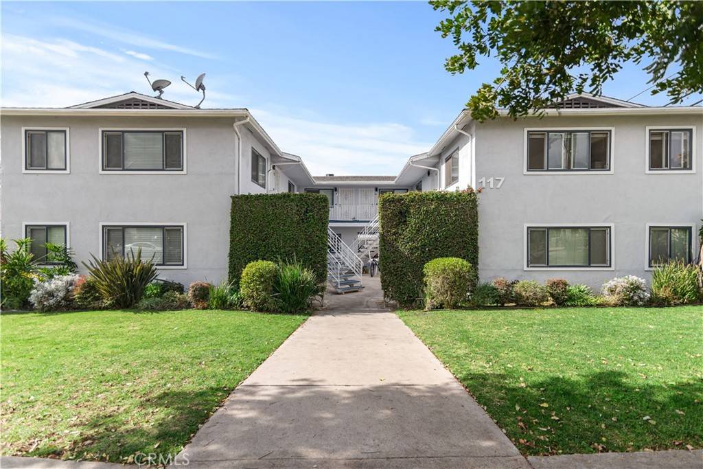 Monrovia, CA 91016,117 S Ivy AVE #D