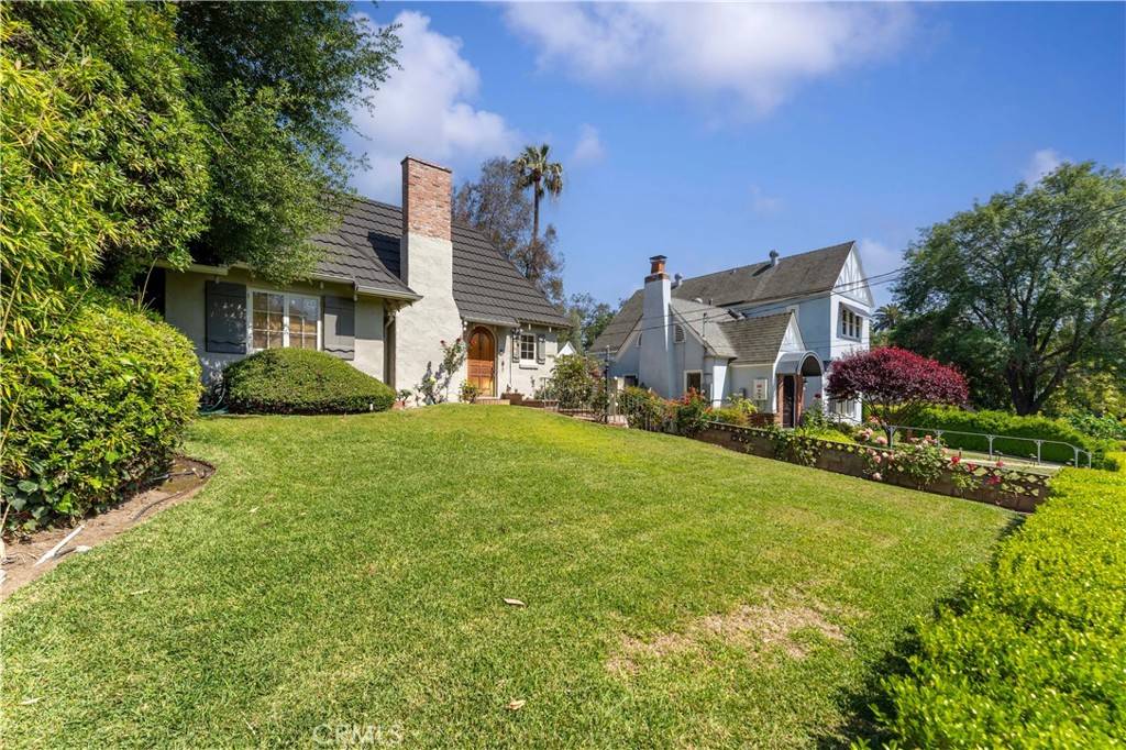 Pasadena, CA 91105,1194 Avoca AVE