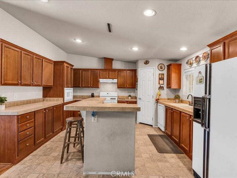Pinon Hills, CA 92372,528 Sacramento RD