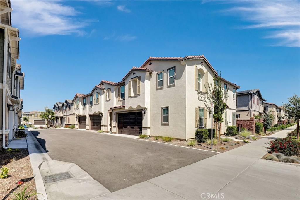 Chino, CA 91708,7354 Freesia LN