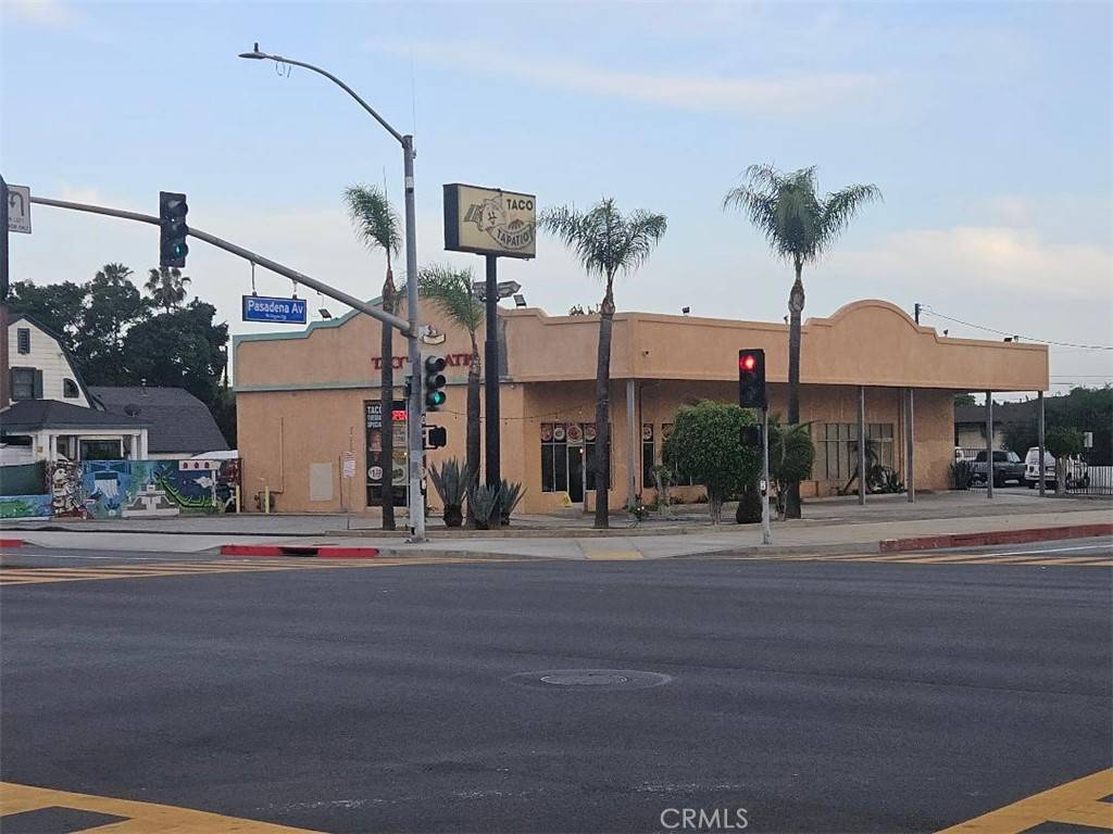 Azusa, CA 91702,502 E Foothill BLVD