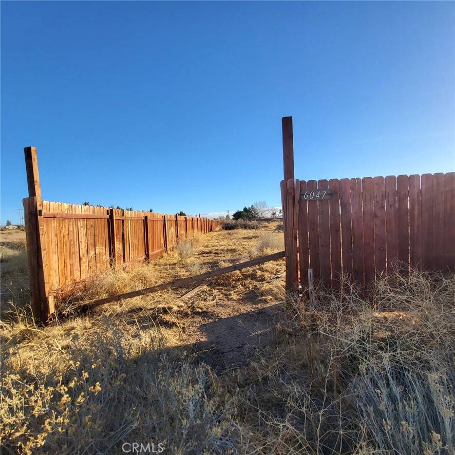 Phelan, CA 92371,6047 Brawley RD
