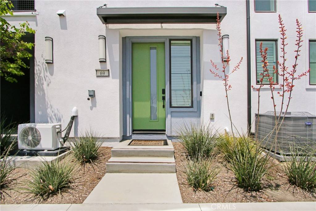 Ontario, CA 91764,4085 E LILIANA PASEO #69
