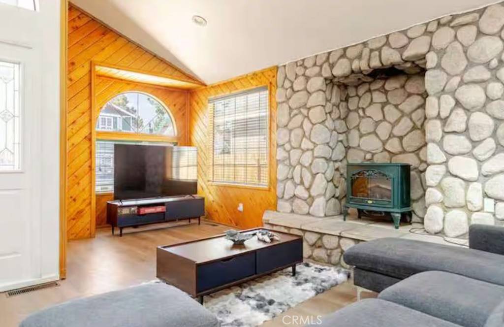 Big Bear City, CA 92314,1244 Panorama DR