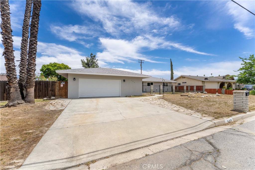 Hemet, CA 92544,440 N Girard ST
